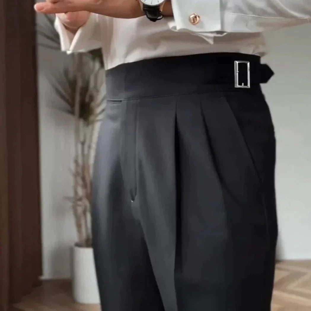 Pantalon taille haute pour homme - Coupe ajustée - Devant plissé - Boucle latérale réglable