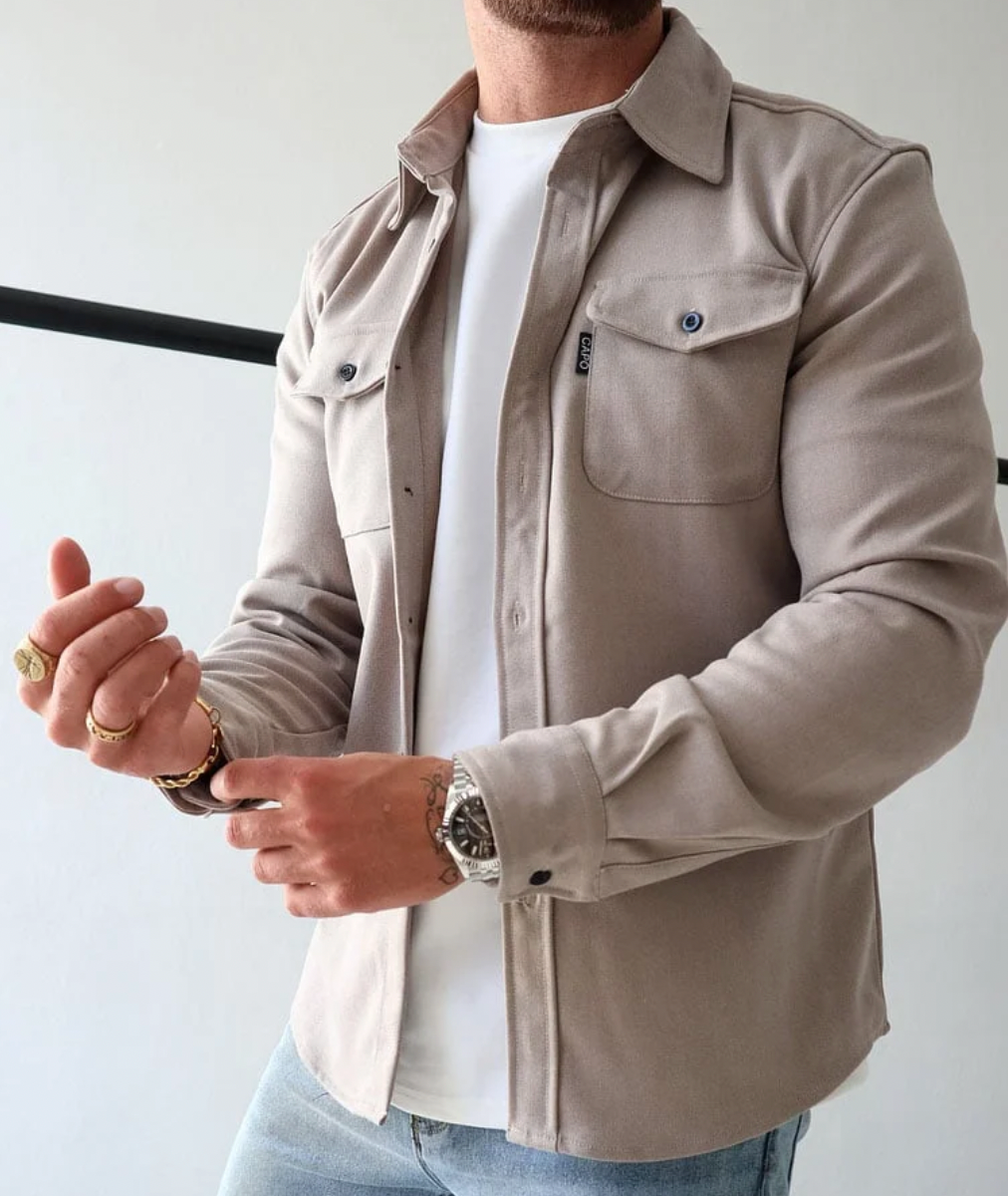 KAY - Chemise pour homme élégante. Un design moderne pour toutes les occasions.