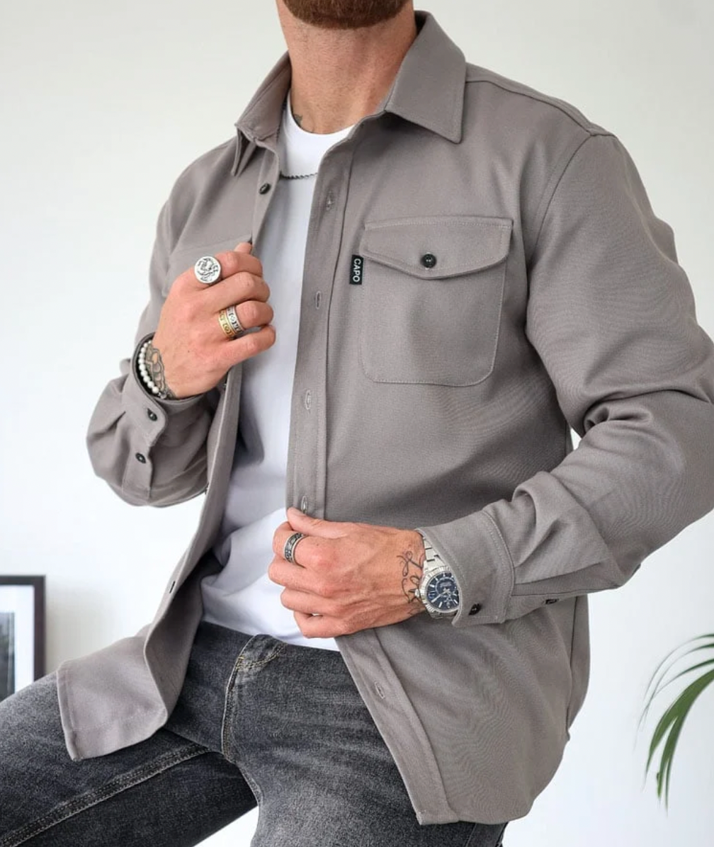 KAY - Chemise pour homme élégante. Un design moderne pour toutes les occasions.