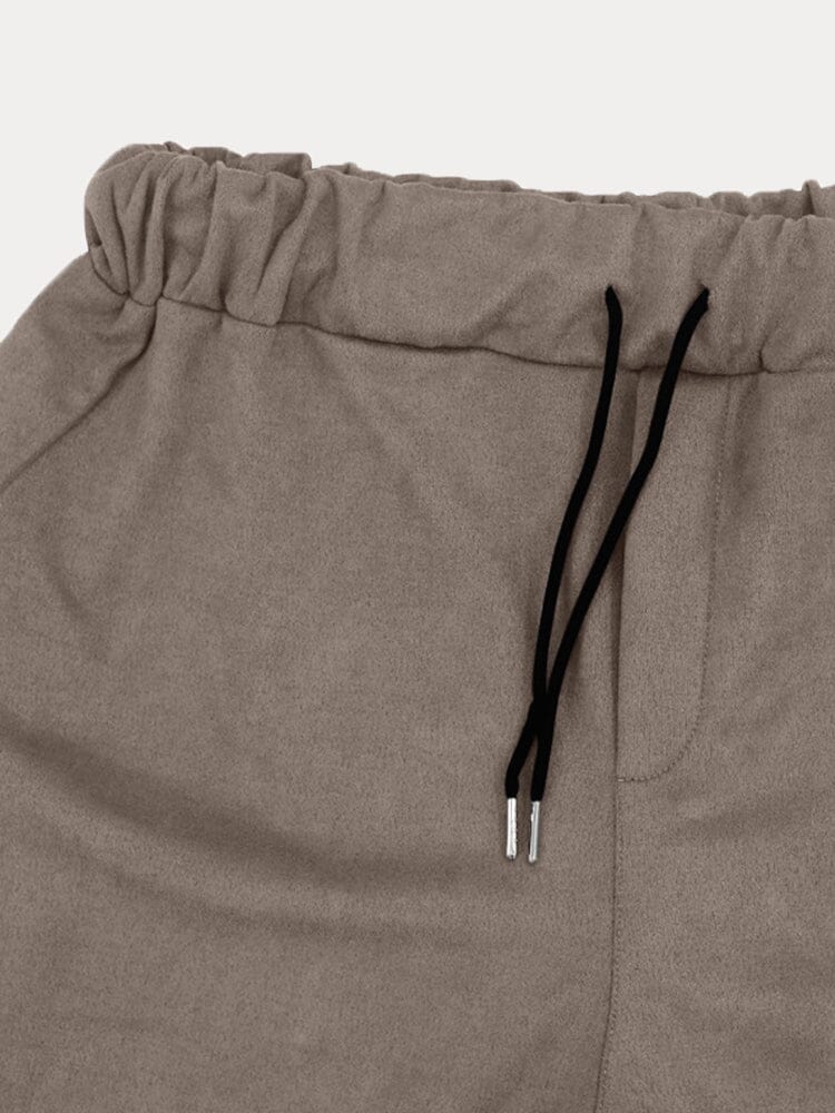 Ensemble deux pièces athleisure pour homme composé d'une chemise à boutons et d'un pantalon
