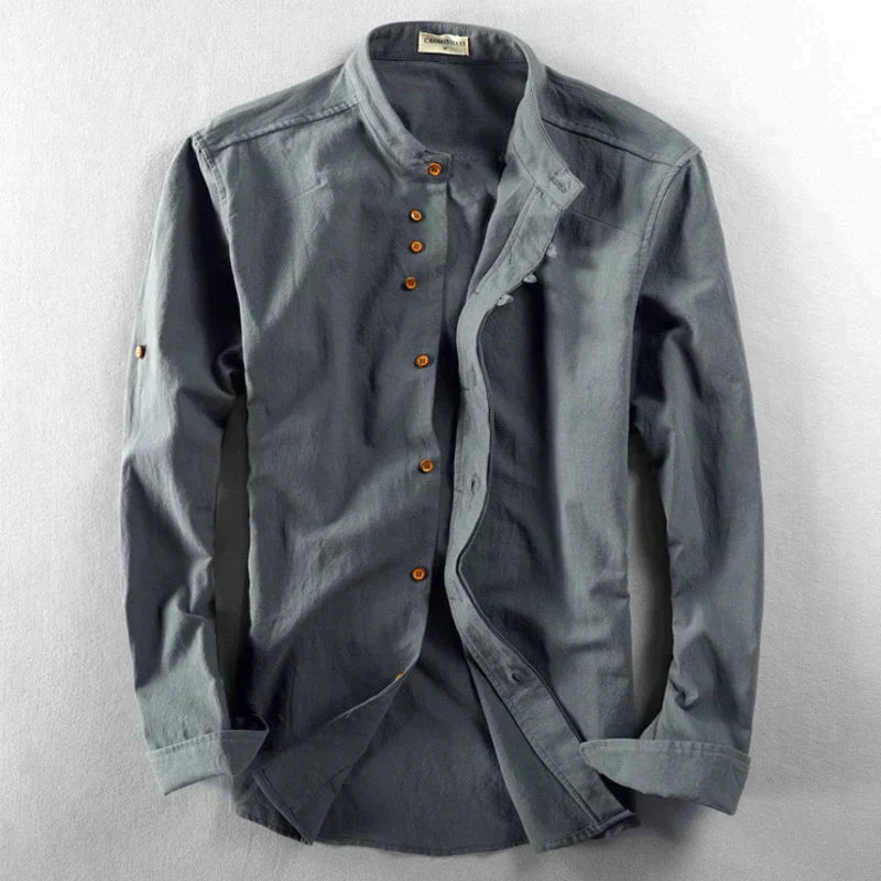 Chemise homme coupe cintrée à col montant et manches longues
